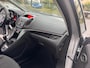 Opel Zafira Tourer 1.4 Edition 7p. trekhaak, cruise, elec pakket, stoel verwarming, mettallic kleur, nwe apk * rijklaar *