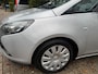Opel Zafira Tourer 1.4 Edition 7p. trekhaak, cruise, elec pakket, stoel verwarming, mettallic kleur, nwe apk * rijklaar *