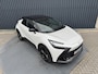 Toyota C-HR 2.0 Hybrid 200 GR SPORT(GEEN PHEV) | Pano dak | Head-up | JBL | LED | Rijklaar!!
