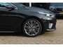 Kia ProCeed 1.4 T-GDI GT-PlusLine / Panoramadak / Camera / Keyless / JBL / 18'' / Apple CarPlay / Stuur+Stoelverwarming / DAB / Dodehoek / ACC