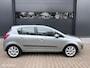 Opel Corsa 1.4-16V Cosmo Panoramadak Stoelverw Airco