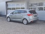 Kia Carens 1.6 GDi DynamicLine, 7-Persoons, Trekhaak, Navigatie,