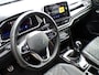 Volkswagen T-Roc 1.0 TSI R-Line, Carplay + Android Auto / Sensoren + Camera / Adaptive Cruise / Full LED. / Climate Control / 17'' LMV