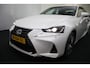 Lexus IS 300h Hybrid Edition 30 | Navigatie | Led | Leer | Camera | Parelmoerkleur wit