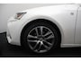 Lexus IS 300h Hybrid Edition 30 | Navigatie | Led | Leer | Camera | Parelmoerkleur wit