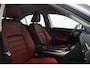 Lexus IS 300h Hybrid Edition 30 | Navigatie | Led | Leer | Camera | Parelmoerkleur wit