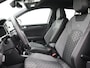 Volkswagen T-Roc 1.5 TSI R-Line | WORDT VERWACHT | | Apple CarPlay | Camera | Stoelverwarming | ACC | IQ Light | 18" | Electr Achterklep |
