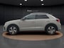 Volkswagen T-Roc 1.5 TSI R-Line | WORDT VERWACHT | | Apple CarPlay | Camera | Stoelverwarming | ACC | IQ Light | 18" | Electr Achterklep |