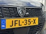 Peugeot 208 1.2 Hybrid 136PK e-DCS6 Automaat GT Navigatie | Camera | Apple CarPlay, Android Auto | Peugeot i-Cockpit met 3D | 17'' Lichtmetalen velgen