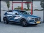 Mazda CX-30 2.0 e-SkyActiv-G M Hybrid Homura | 1e Eigenaar | Trekhaak | Origineel NL | Stoelverwarming | Camera | Head-Up Display | Metallic Lak | Climate Control | Adaptieve Cruise Control | Lichtmetalen Velgen | Parkeersensoren |