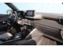 Peugeot e-2008 EV GT 50 kWh | Navigatie | Camera | Panorama/schuifdak | Stoelverwarming | Fase 3 | BTW |
