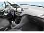 Peugeot 208 1.2 PureTech Blue Lease Executive | Navigatie | Apple carplay | Armsteun | All season |