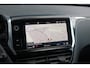 Peugeot 208 1.2 PureTech Blue Lease Executive | Navigatie | Apple carplay | Armsteun | All season |