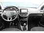 Peugeot 208 1.2 PureTech Blue Lease Executive | Navigatie | Apple carplay | Armsteun | All season |