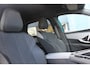 Peugeot 5008 Allure - Hybrid | 18" lichtmetalen velgen 'BASEL' | 360 Vision & Drive Assist pack | 3de rij: neerklapbare zittingen met Easy access naar derde zitrij