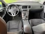 Volvo V60 2.0 D3 Momentum Business Automaat | Rijklaar incl garantie | Keyless Donker getint glas Trekhaak Navigatie