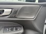 Volvo V60 T6 AWD + Dark | Trekhaak | H&K Audio | Stoel- & stuurverwarming