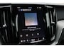 Volvo XC60 2.0 T6 Plug-in hybrid AWD Plus Black Edition | Trekhaak | 360 Camera | H&K | BLIS |