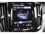 Volvo XC60 2.0 T6 Plug-in hybrid AWD Plus Black Edition | Trekhaak | 360 Camera | H&K | BLIS |