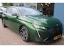 Peugeot 308 1.2 PureTech Allure Pack Business | Achterbank in delen neerklapbaar | Achteruitrijcamera | Apple Carplay/Android Auto|telefoonintegratie premium