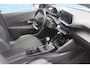 Peugeot 208 1.2 PureTech GT-Line | Achterbank in delen neerklapbaar | Achteruitrijcamera | Airco (automatisch)