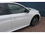 Peugeot 208 1.2 PureTech GT-Line | Achterbank in delen neerklapbaar | Achteruitrijcamera | Airco (automatisch)