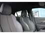 Peugeot 2008 1.2 Hybrid 136 GT | Achterbank in delen neerklapbaar | Achteruitrijcamera | Actieve noodgeval assistent