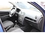 Ford Fusion 1.4-16V Champion, airco, nieuwe distr riem en APK.