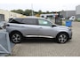 Peugeot 5008 1.2 PureTech Active Pack Business 7 Zitplaatsen/Navigatie/Climate Control/Multifunctioneel Stuur/Bluetooth/Cruise Control/Parkeersensoren/Elektrische achterklep/Privacy glass/Camera/Keyless/Dode hoek waarschuwing buitenspiegels/Digital dash