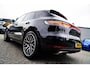 Porsche Macan 2.0 | Sport Chrono | Origineel NL | Panorama | Full option | Lane Assist | Sportstoelen| Luchtvering
