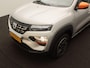 Dacia Spring Comfort Plus 27 kWh | DC Lader max 30 kW | Haaievin antenne | Airco | Navigatie | Sensoren v+a en achteruitrijcamera | extra getinte ruiten | Metaalkleur |
