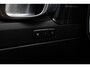 Volvo XC40 T5 Automaat Recharge R-Design | Premium Audio by Harman en Kardon|Interieur Voorverwarming| Electrisch bedienbare Voorstoelen|Semi electrische Trekhaak| Adaptieve Cruise Control| Blind spot | Verwarmbare Voorstoelen.