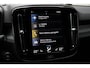 Volvo XC40 T5 Automaat Recharge R-Design | Premium Audio by Harman en Kardon|Interieur Voorverwarming| Electrisch bedienbare Voorstoelen|Semi electrische Trekhaak| Adaptieve Cruise Control| Blind spot | Verwarmbare Voorstoelen.