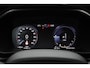 Volvo XC40 T5 Automaat Recharge R-Design | Premium Audio by Harman en Kardon|Interieur Voorverwarming| Electrisch bedienbare Voorstoelen|Semi electrische Trekhaak| Adaptieve Cruise Control| Blind spot | Verwarmbare Voorstoelen.