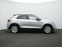 Volkswagen T-Roc 1.5 TSI 150 pk DSG Style | LED koplampen | Stoelverwarming | ErgoActive bestuurdersstoel | Afn. Trekhaak | Carplay | Adaptive Cruise | Park assist | 17 inch