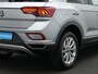 Volkswagen T-Roc 1.5 TSI 150 pk DSG Style | LED koplampen | Stoelverwarming | ErgoActive bestuurdersstoel | Afn. Trekhaak | Carplay | Adaptive Cruise | Park assist | 17 inch