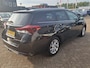 Toyota Auris 1.8 Hybrid Lease Pro