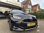 Toyota Yaris 1.5 Hybrid Executive met Premium Pack / 1e eigenaar / geen import / Panoramadak / Navigatie / Stoel- en stuurverwarming / Parkeersensoren voor en achter / 1e eigenaar, dealeronderhouden / Toyota Garantie / Rijklaarprijs met Toyota Pechhulppas