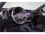 Volvo EX40 Performance Ultra Black Edition 82 kWh - Panorama/schuifdak - IntelliSafe Assist & Surround - 360º Camera - Verwarmde voorstoelen, stuur & achterbank - Parkeersensoren voor & achter - Elektr. bedienb. voorstoelen met geheugen links - Draadloze tel. lader - Warmtepomp - Extra getint glas - 20' LMV