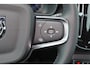 Volvo EX40 Performance Ultra Black Edition 82 kWh - Panorama/schuifdak - IntelliSafe Assist & Surround - 360º Camera - Verwarmde voorstoelen, stuur & achterbank - Parkeersensoren voor & achter - Elektr. bedienb. voorstoelen met geheugen links - Draadloze tel. lader - Warmtepomp - Extra getint glas - 20' LMV