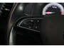 Skoda Karoq 1.0 TSI Style Trekhaak | Full LED | Carplay | Keyless | Cruise | Bluetooth | Clima | Navi | 17" LMV | PDC