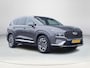 Hyundai Santa Fe 1.6 T-GDI PHEV Premium SKY 7p. | Apple Carplay/Android Auto | Stoel/stuurverwarming | Draadloze telefoon oplader | Elektrische achterklep | Elektrische verstelbare stoelen met geheugen |