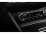 Mercedes-Benz GLA 180 122pk Business Solution AMG Stoelverwarming | Camera | Panoramadak | Navigatie