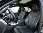 BMW 3-Serie 318i Business Edition Plus 157 Pk Automaat Navigatie / DAB / Leer / M-pakket / Camera