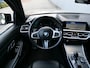 BMW 3-Serie 318i Business Edition Plus 157 Pk Automaat Navigatie / DAB / Leer / M-pakket / Camera