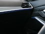 BMW 3-Serie 318i Business Edition Plus 157 Pk Automaat Navigatie / DAB / Leer / M-pakket / Camera