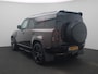 Land Rover Defender 110 2.0 P300e 110 Sedona Edition | Panoramisch schuifdak | Alcantara hemel | Elek. trekhaak | 22'' wielen |
