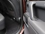 Land Rover Defender 110 2.0 P300e 110 Sedona Edition | Panoramisch schuifdak | Alcantara hemel | Elek. trekhaak | 22'' wielen |