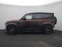 Land Rover Defender 110 2.0 P300e 110 Sedona Edition | Panoramisch schuifdak | Alcantara hemel | Elek. trekhaak | 22'' wielen |