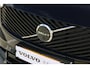 Volvo XC90 T8 Plug-in hybrid AWD Ultra Bright | Semi elektrische trekhaak | Panoramadak | Luchtvering | Verwarmbare voorstoelen | Ventileerbare voorstoelen | Massagefunctie voorstoelen | Verwarmbaar stuurwiel | Verwarmbare achterbank | Premium Audio by Bowers & Wilkins | Rondom zichtcamera | 21 inch Lichtmetalen velgen |